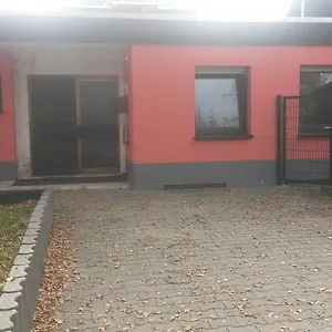 https://gastezimmer-kelsterbach.frankfurtammainhotels.com