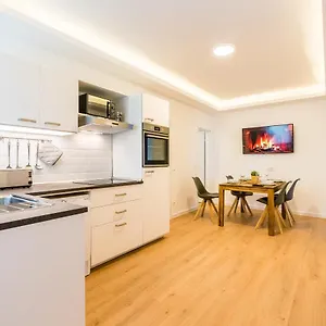 https://centerapartments-marienstrasse.dusseldorf-hotel.net
